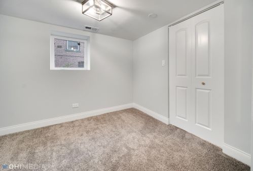 5724 Warwick Ave, Chicago IL 60641-3418 exterior