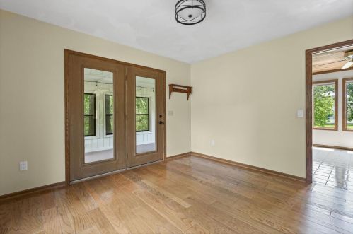 6218 Old Middleton Rd, Madison WI  53705-1040 exterior