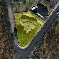 129 Elliot St, Newton MA 02461-1629 aerial view