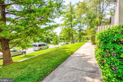 2976 Schubert Dr, Silver Spring, MD 20904-6884