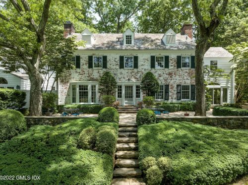 530 Round Hl Rd, Greenwich CT 06831-2653 exterior