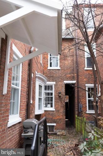 138 Lime St, Lancaster PA 17602-4325 exterior