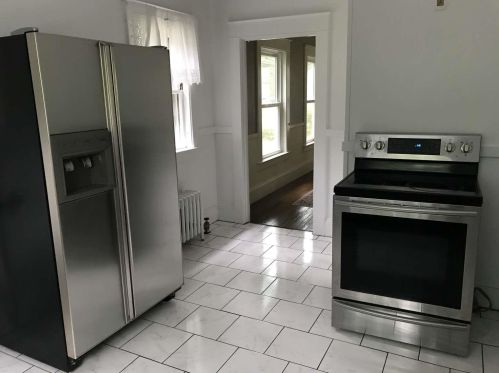 50 Ridge Rd, Concord NH  03301-3021 exterior