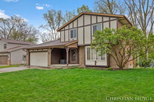 1900 Mayberry St, Grand Rapids, MI 49508-1525