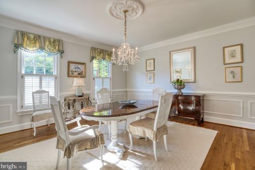 1613 Maddux Ln, Mc Lean VA 22101-3200 exterior