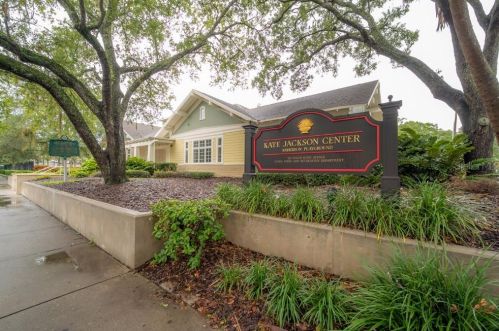 406 Oregon Ave, Tampa FL 33607-2803 exterior