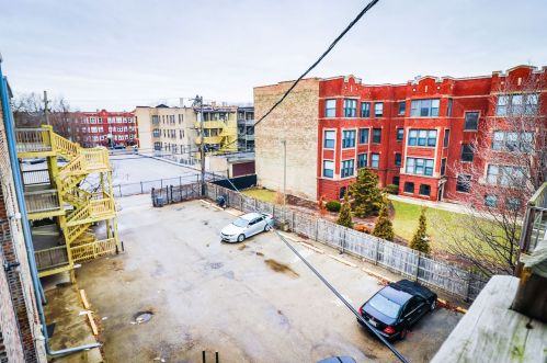 4856 Indiana Ave, Chicago IL  60615-1124 exterior
