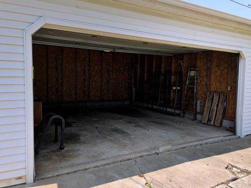 1313 54 St, Milwaukee WI 53214-3404 exterior