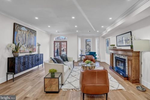 1337 Massachusetts Ave, Washington DC  20003-1540 exterior