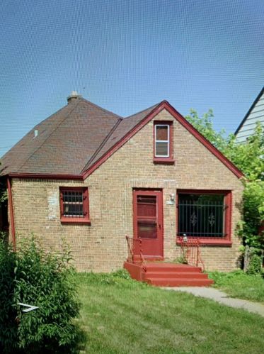 4235 29 St, Milwaukee WI 53208-4206 exterior