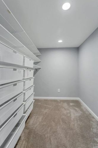 316 Eugenia St, Saint Louis MO 63141-8312 exterior