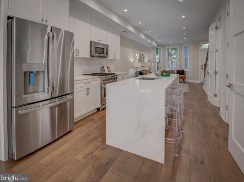 620 5th St, Washington DC  20001-2610 exterior