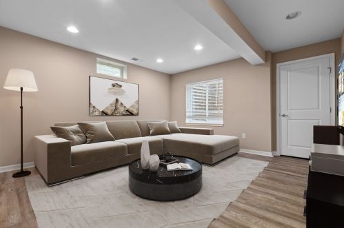 102 Cimarron Dr, Moon Twp PA  15108-9641 exterior