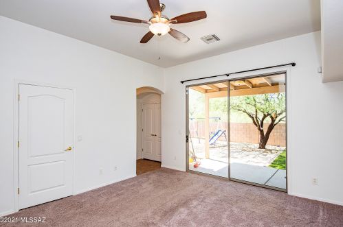 7972 Hawk Eagle Ct, Tucson AZ  85757-1643 exterior