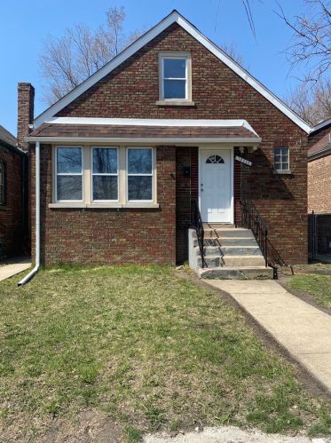 10334 Oglesby Ave, Chicago IL  60617-5631 exterior