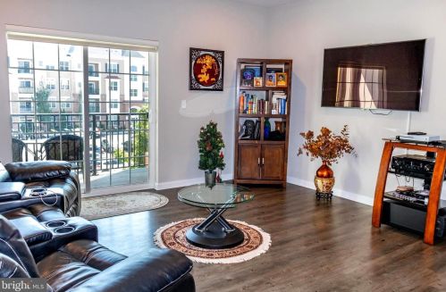 938 Halifax Pl, Trenton NJ  08619-2070 exterior