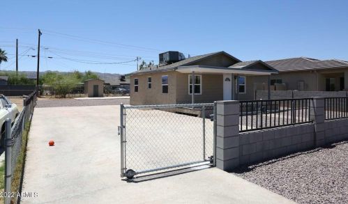 2727 Atlanta Ave, Phoenix AZ 85040-2710 exterior