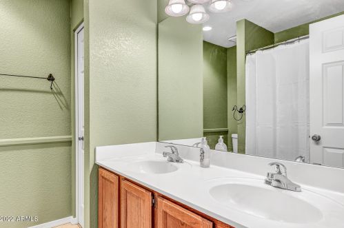 4571 Linda Ln, Chandler AZ 85226-5841 exterior