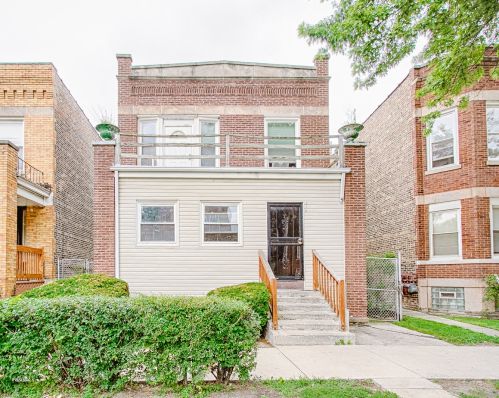 216 Kilbourn Ave, Chicago, IL 60624-2116