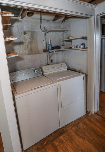 38 4 St, Dover NH 03820-2985 exterior