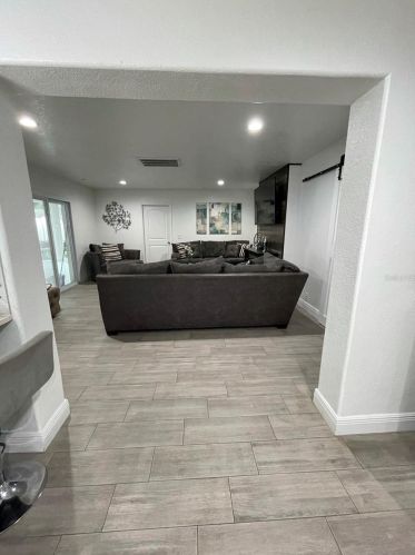 7019 Blossom Ave, Tampa FL 33614-3137 exterior