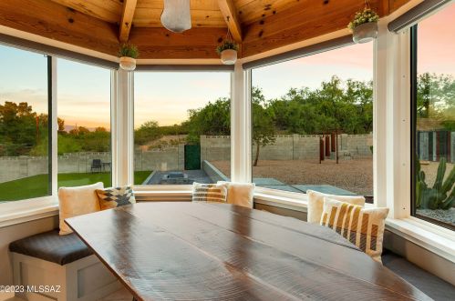 6126 Seneca St, Tucson AZ  85712-3011 exterior