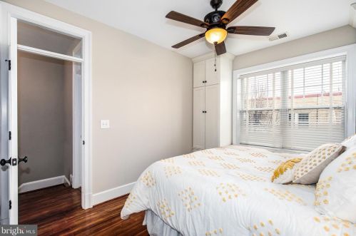 1448 D St, Washington DC  20002-5402 exterior