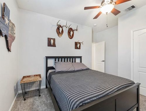 17415 Rainer Vly Ln, Humble TX 77346-8249 exterior