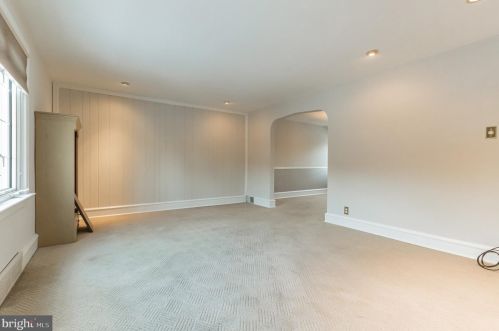 7 Dowling Ave, Camden NJ 08106-1433 exterior