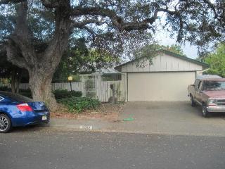 1918 6th St, Concord, CA 94519-2216