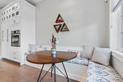 4952 Champlain Ave, Chicago IL 60615-2509 exterior