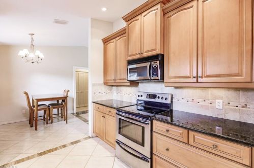 681 20 Ave, Naples FL 34120-2383 exterior