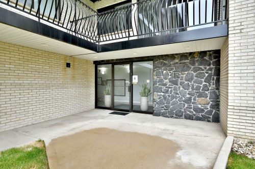 6950 Forest Preserve Dr, Chicago IL  60706-1323 exterior