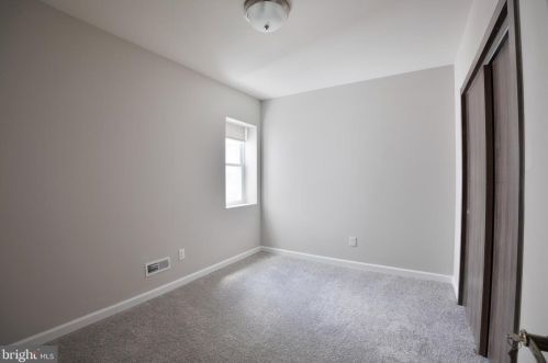 5725 17 St, Philadelphia PA 19132-3927 exterior