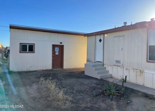 3033 Palm Vista St, Tucson, AZ 85705-1035