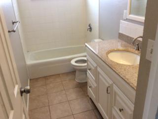 1705 Ponca Dr, Independence MO  64058-1033 exterior