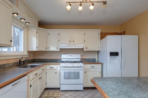 7481 School St, Concord NH  03307-0914 exterior