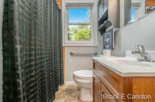 860 Brookside Dr, Meskegon MI 49441-5364 exterior