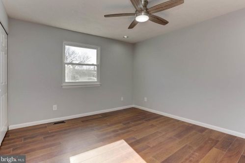 454 Mainview Ct, Glen Burnie MD 21061-6120 exterior