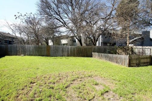 7803 Chimayo Cv, Austin TX 78729-7620 exterior