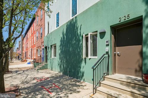 2125 Christian St, Philadelphia, PA 19146-1209