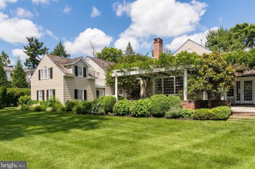 38 Pardoe Rd, Princeton NJ 08540-2617 exterior