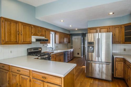 79 Deerfield St, Worcester MA 01602-4349 exterior