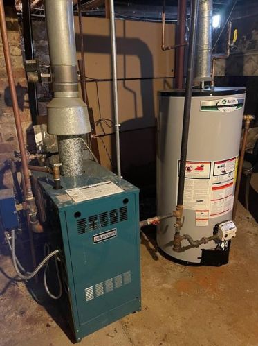 60 Lincoln St, Woonsocket RI 02895-5245 exterior