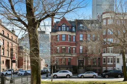 29 Fairfield St, Boston MA  02116 exterior