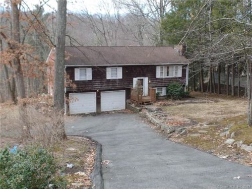 98 Burbank Rd, Ellington CT  06029-2802 exterior