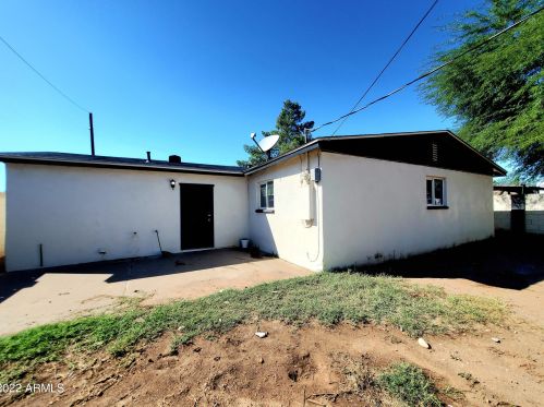 2321 47 Dr, Phoenix AZ 85031-1408 exterior