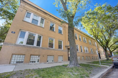 3610 Oakley Ave, Chicago, IL 60618-4811
