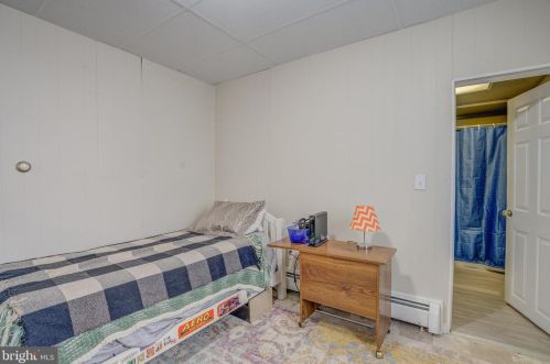 104 Queen St, Littlestown PA 17340-1640 exterior