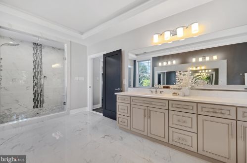 1864 Kirby Rd, Mc Lean VA 22101-5326 exterior